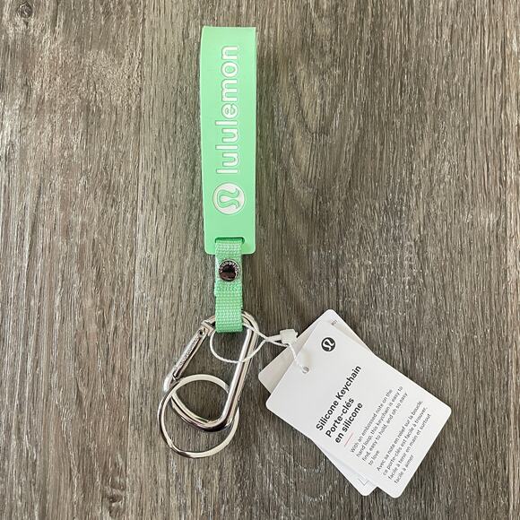 NWT Lululemon Silicone Keychain Citra Lime White - Picture 1 of 3